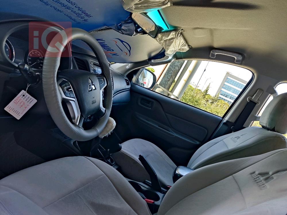 میتسوبیشی L200